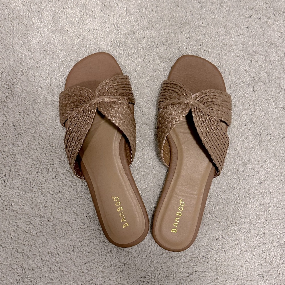 Bamboo Esclipse Tan Woven Slide Sandals - 8
